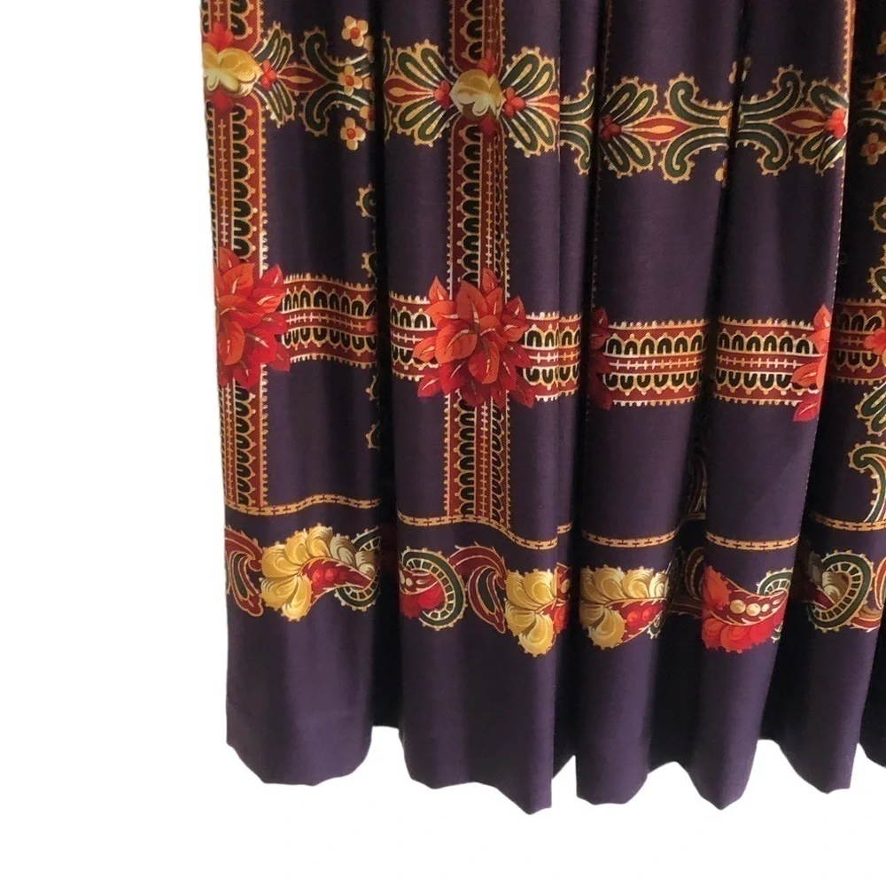 Vintage Pleated Midi Skirt Baroque Print Dark Academia Equestrian 12